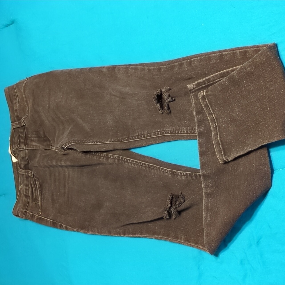 Black distressed skinny jeans size 5